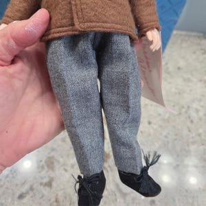 Muñeca Laurie de Madame Alexander de Mujercitas, 10 pulgadas, traje de niño coleccionable imagen 3