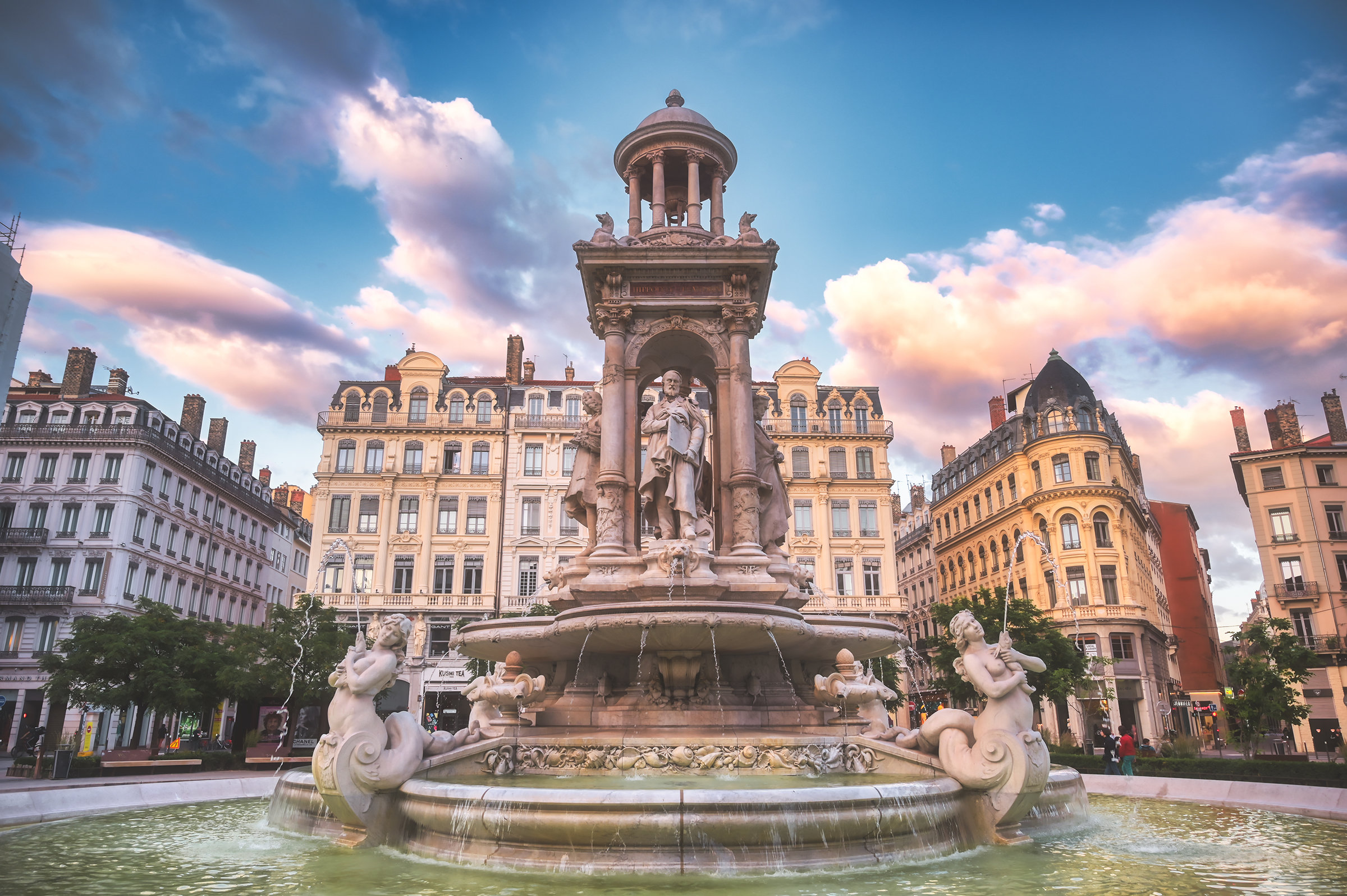 The Place des Jacobins in Lyon Frankreich Kunstdruck Etsy