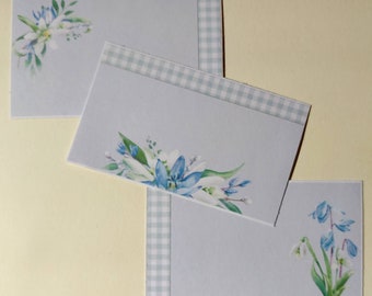 Étiquettes Blue Gingham Blossoms | Série de 21 | Étiquettes mates | 1,5 » x 2,5 » | Étiquettes florales bleues