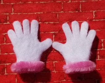 Slip on Posable Christmas Elf Gloves (w/ pink furry cuffs)
