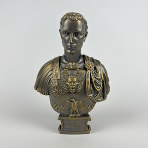 Julius Caesar Bust Sculpture | Roman Emperor Head Statue | Ancient Leader Decor | Historical Resin Figure | Home Office Desk Decoration image 3