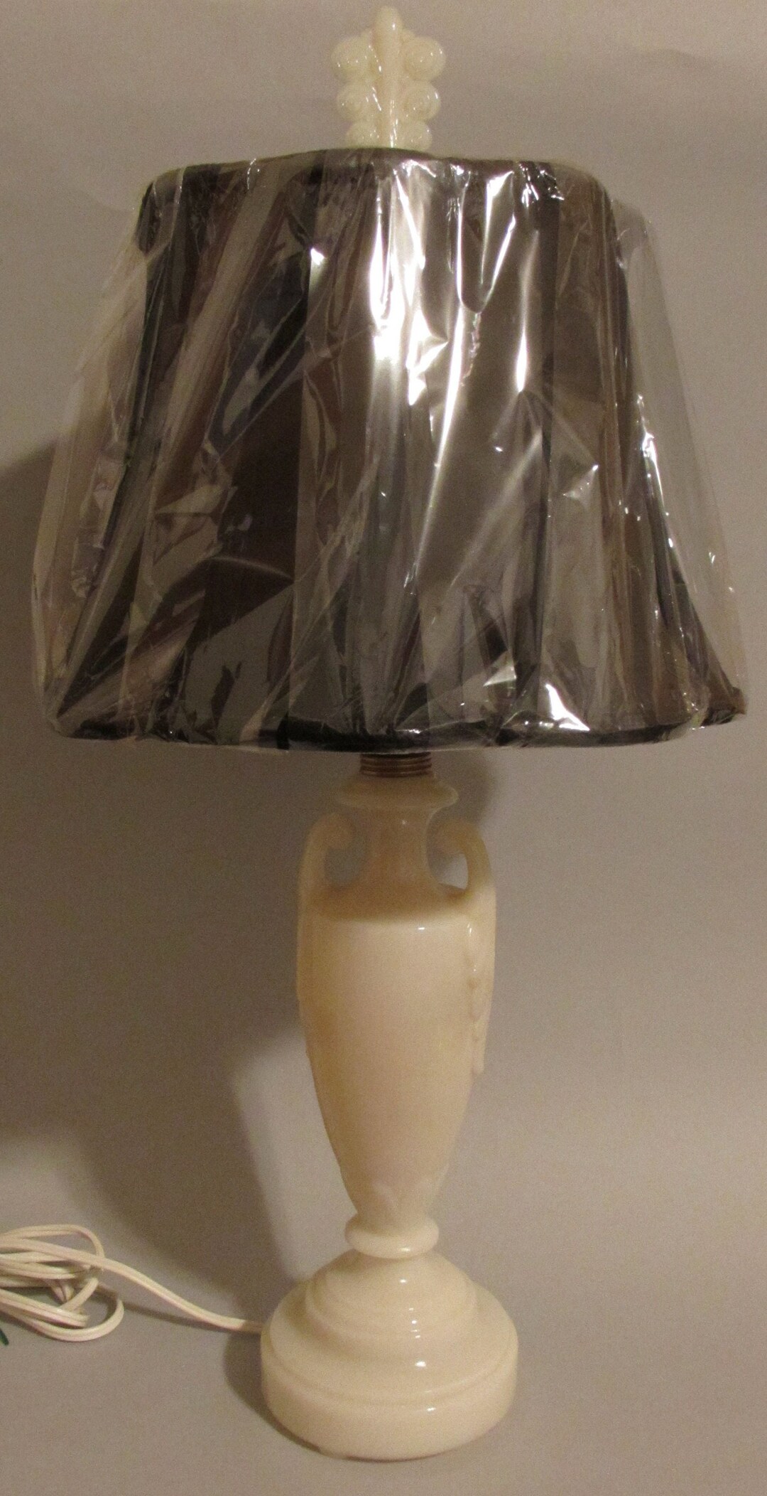 Vintage Aladdin Table Lamp With New Shade Etsy