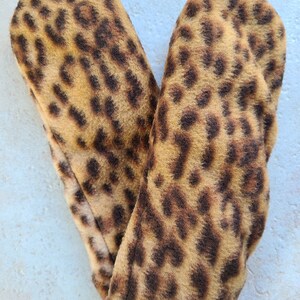 Winona Wild Fleece double layered mitten Cheetah Adult Size Medium