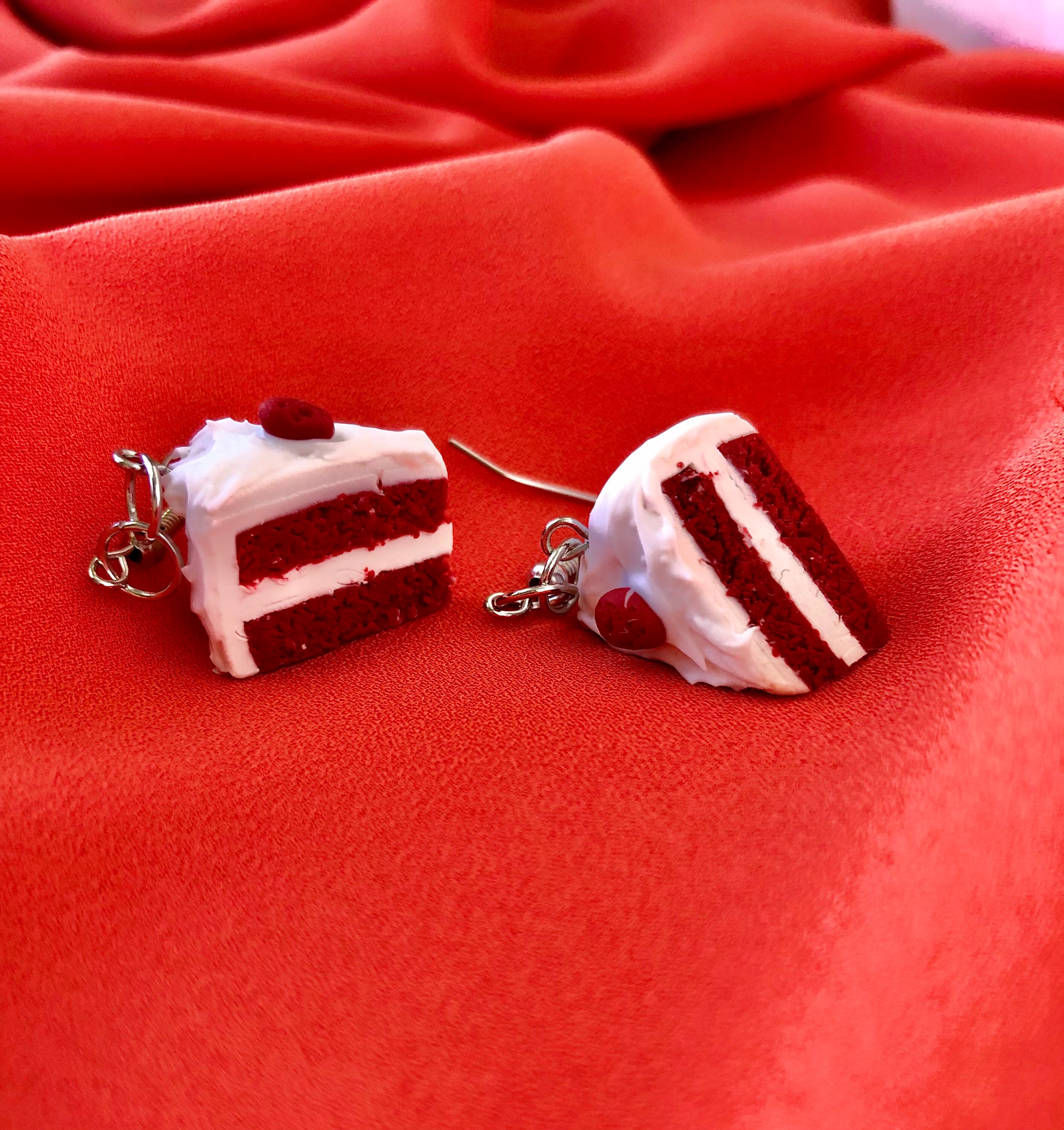 Valentine earrings clear