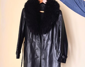 Gorgeous Vintage Leather Black Coat With Lama Fur Coat 1990s