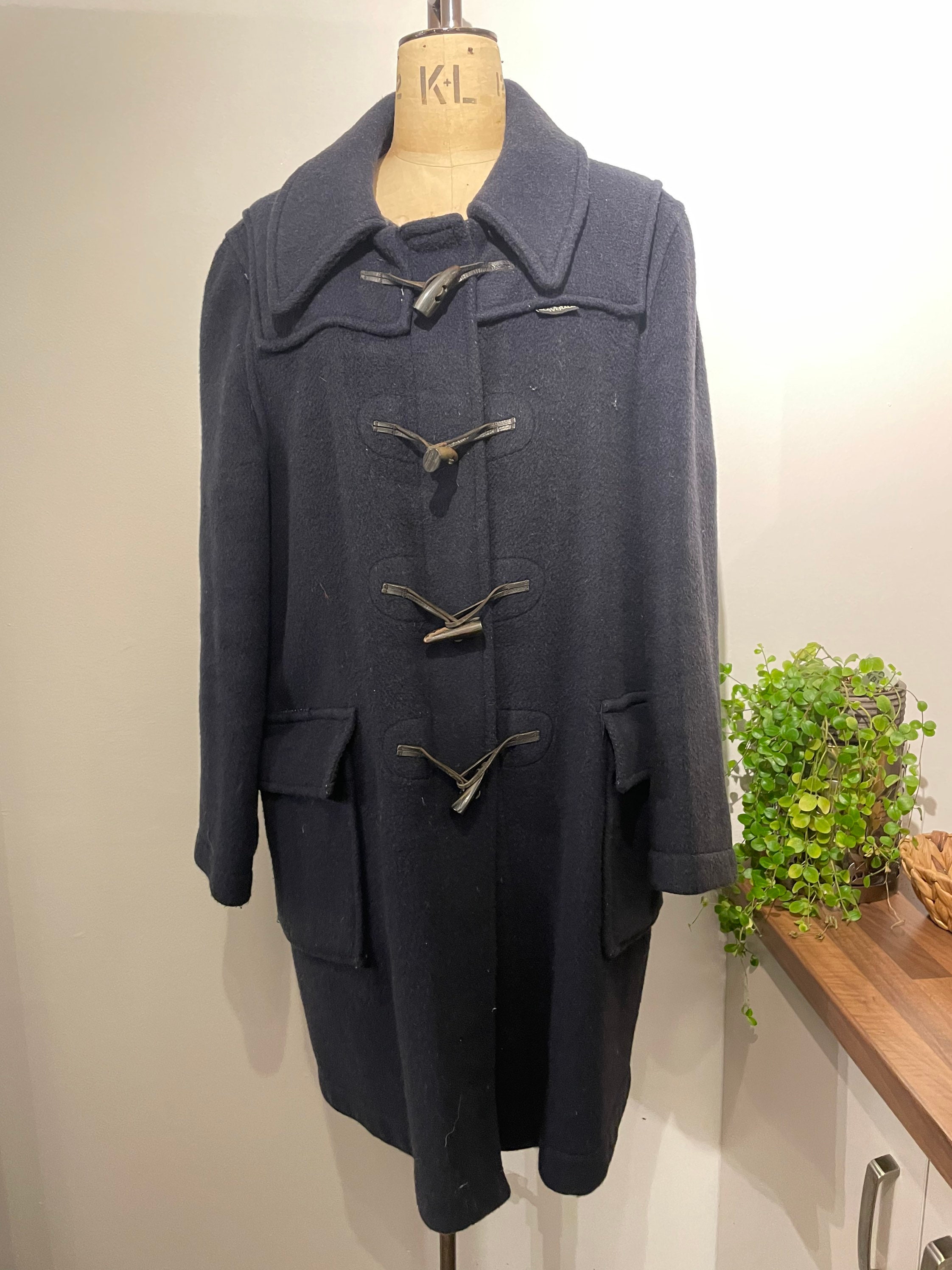 1970's Original English Duffle Coat by Gloverall in Navy - Etsy 1970's Original English Duffle Coat by Gloverall in Navy - Etsy