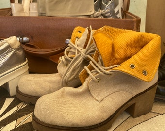 80’s Cream Canvas Lace Up Shoe Boots