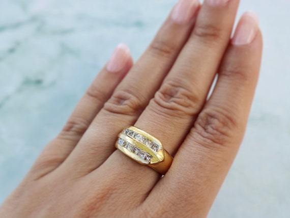 Vintage Italian gold and diamond ring - image 3
