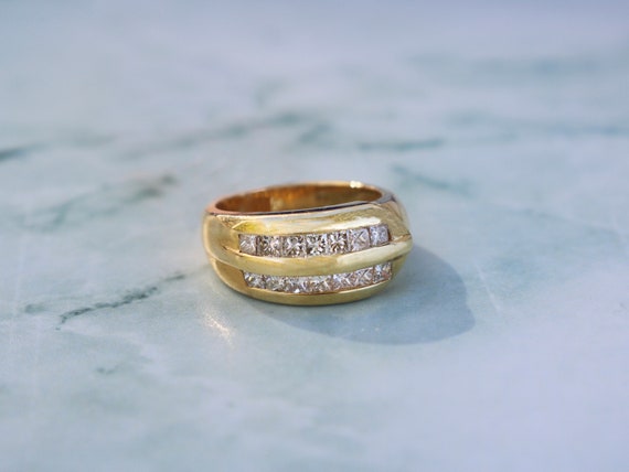 Vintage Italian gold and diamond ring - image 1