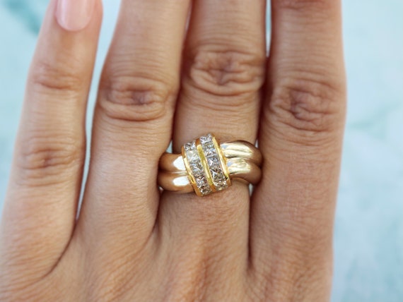 Vintage Italian gold and diamond ring
