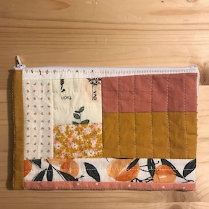 Handmade Quilted Zipper Pouch, Handmade Quilted Bag, Zipper Pouch, Pencil Case, Art Supplies Pouch, Floral Bag