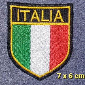 ITALIA / Italian National Flag Sheild - Embroidered Iron on Sew on PATCH