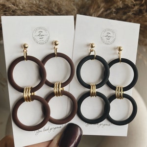 Polymer clay earrings. Circle earrings. Gift for her. Modern jewelry. Gold earrings. Geometric earrings. Minimalist jewelry. Unique jewelry