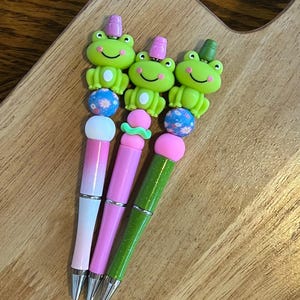 Frog Pen, Beaded Ballpoint Pen, Silicone Beaded Pen, Bead Pen, Silicone Beads, Teachers Gift, Journaling Gift, Writing Gift, Cute Pen