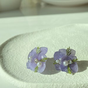 Purple Hydrangea flower earrings/ Resin flower earrings/ Dried flower earrings/ECO friendly plant based resin/Sustainable/Natural earrings