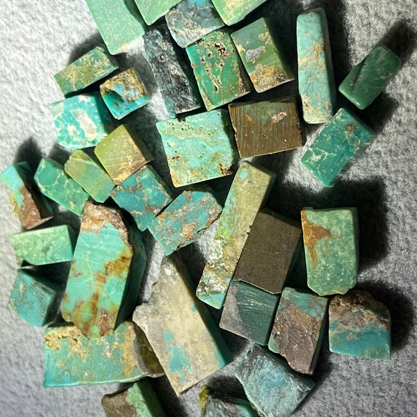 Turquoise 35 square slabs. 92 ct- 18.5 gram - Sunbell old stock - Blue Gem- Kingman- Manassa - Morenci - Bisbee All USA mined 70’s roughs