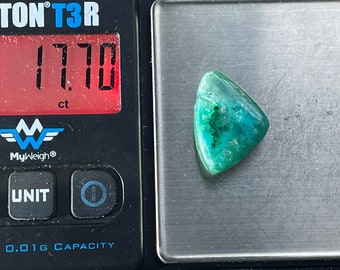 Gem silica 17.7 ctw Cabochon- rare! top grade gel- green and blues. locally finished. origin : Australia