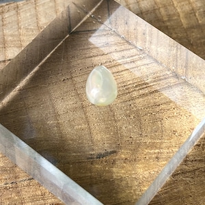Ethiopian Fire Opal, Unique Tear Drop, Multi color cab 2.75 ctw ! USA produced