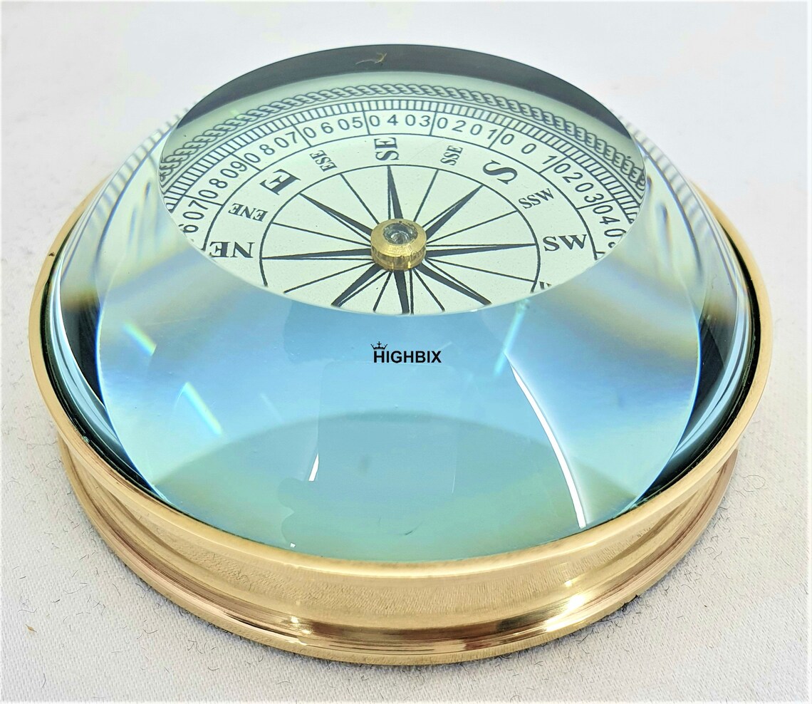 Moon on the horizon image