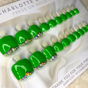 Green press on toe nails, stick on pedi, pedicure, full set, one size fits all, rhinestones, glue on nails