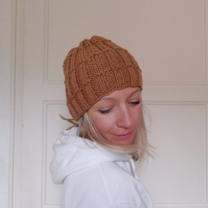 Hat for men and women, hand knitted, in alpaca and wool. Handmade hat for him and her image 9