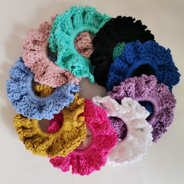 Chouchou cheveux fait main en crochet. Accessoires cheveux pour femme, fait main. Scrunchie au crochet pour elle