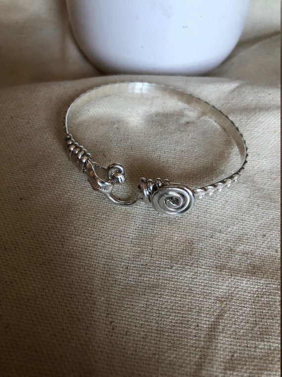 Classic Caribbean Swirl Hook Bracelet in All .925 Sterling Silver.  Handcrafted Wire Wrapped Bracelet. 
