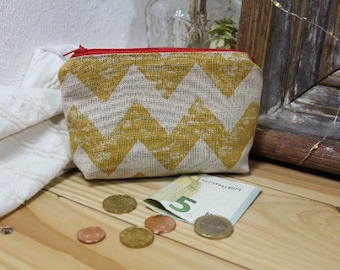 a small coin pocket "Zigzag yellow/red zipper" / unique / coin pocket / purse / change / practical