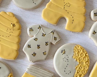 Baby Bee Gender Reveal Cookies, Vanilla Almond, One Dozen