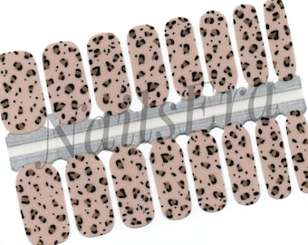 Pegatinas para uñas con estampado de leopardo beige: Fácil aplicación