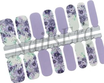 Purple Floral Nail Wraps: Easy Application, Long-Lasting Nail Art Stickers.