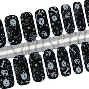 Holo Halloween Nagelfolien: Im Dunkeln leuchtende Nagelsticker.