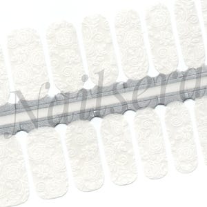 Lace Roses Nail Wraps: Easy Application Nail Stickers