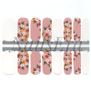 Floral Nail Wraps: Easy Application Nail Polish Strips