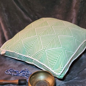 Green Verts Square Meditation Pillow