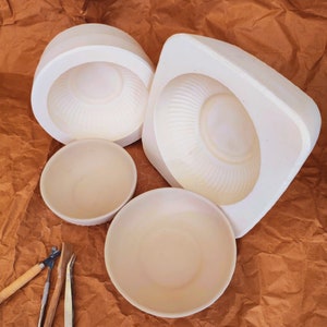 Plaster molds for slip-casting ceramic bowls | Make your handmade pottery with the slip-casting clay technique.