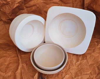 Plaster molds for slip-casting ceramic bowls | Make your handmade pottery with the slip-casting clay technique.
