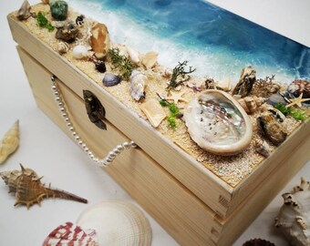 Box, gift box, keepsake box, wooden box, jewelry box