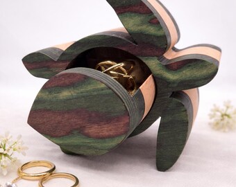 Jewelry box, bandsaw box, casket
