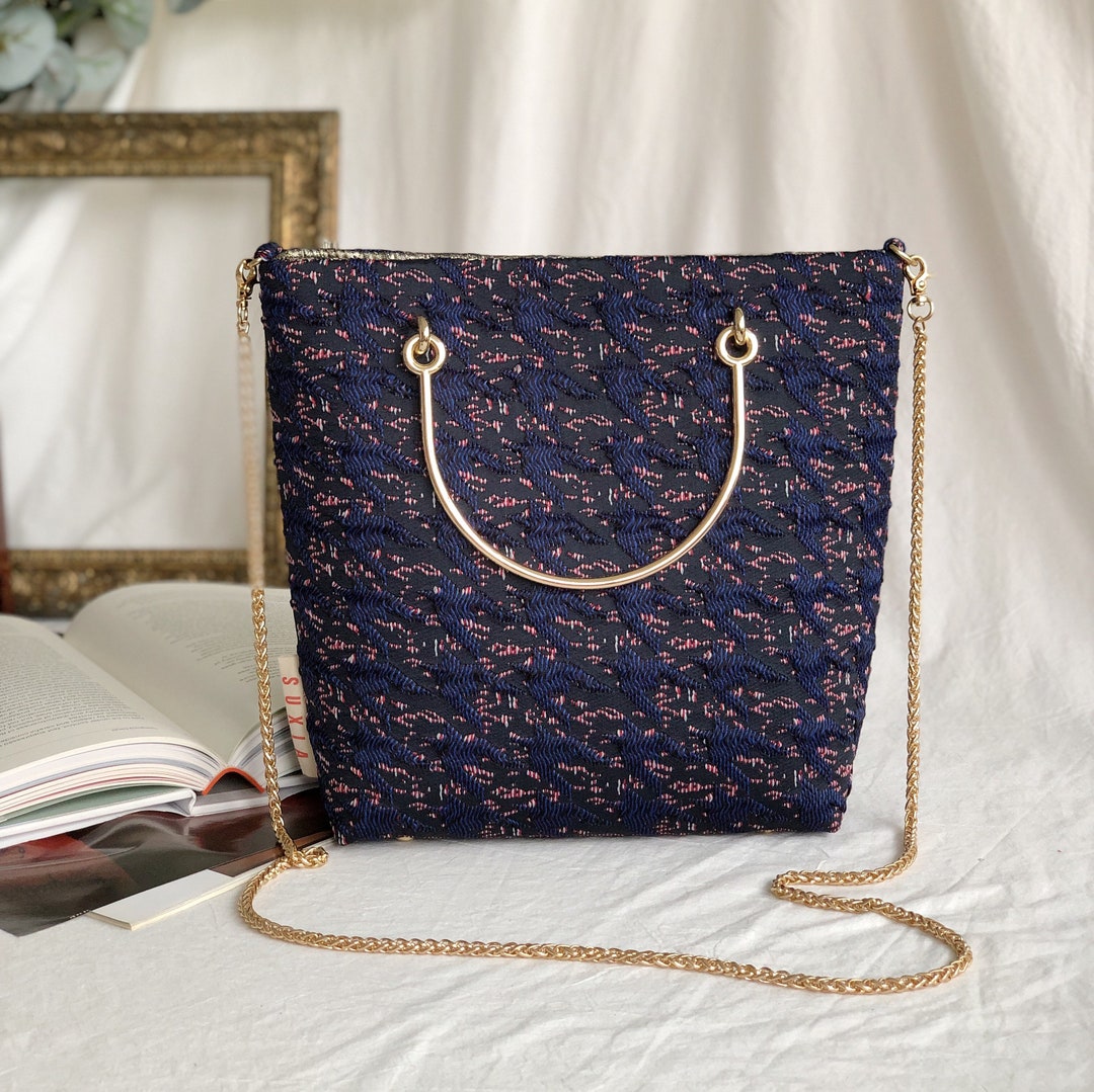 Tote bag with metal handles hotsell