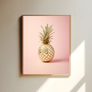 Golden Groove Ananas Poster, Tropical Elegance Wall Art, Modern Ananas Print, Chic Gold-Toned Home Decor, Ananas Poster, Pineapple