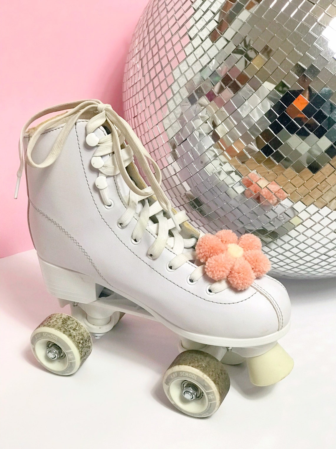 Roller Skate Pom Poms/ Skate Pom Pom Flowers/ Rollerpoms Etsy