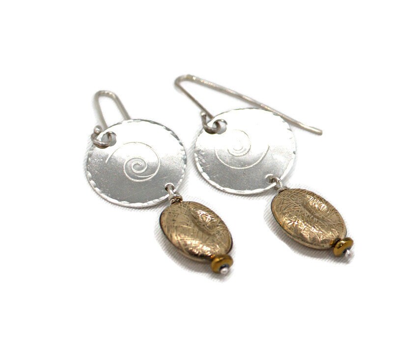 Silver Spiral Swirl Lightweight Metal Dangling Earrings 2 inch Hanging Dangle Silver Spiral Swirl Lightweight Metal Dangling Earrings 2 inch Hanging Dangle