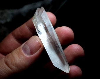 DT Lemurian quartz crystal. Double-terminated quartz crystal