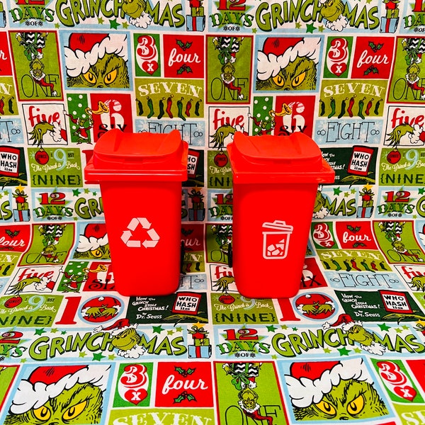 Elf garbage and recycling can