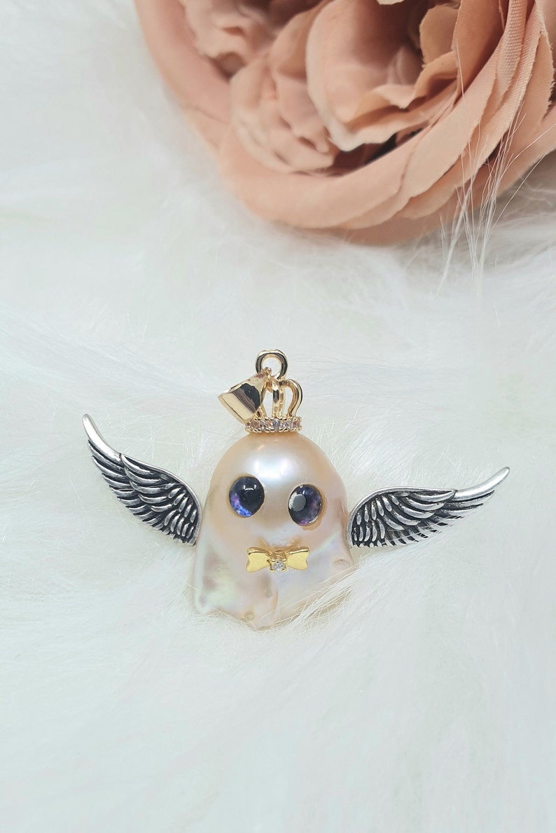 Adorable ghost baroque pearl pendant