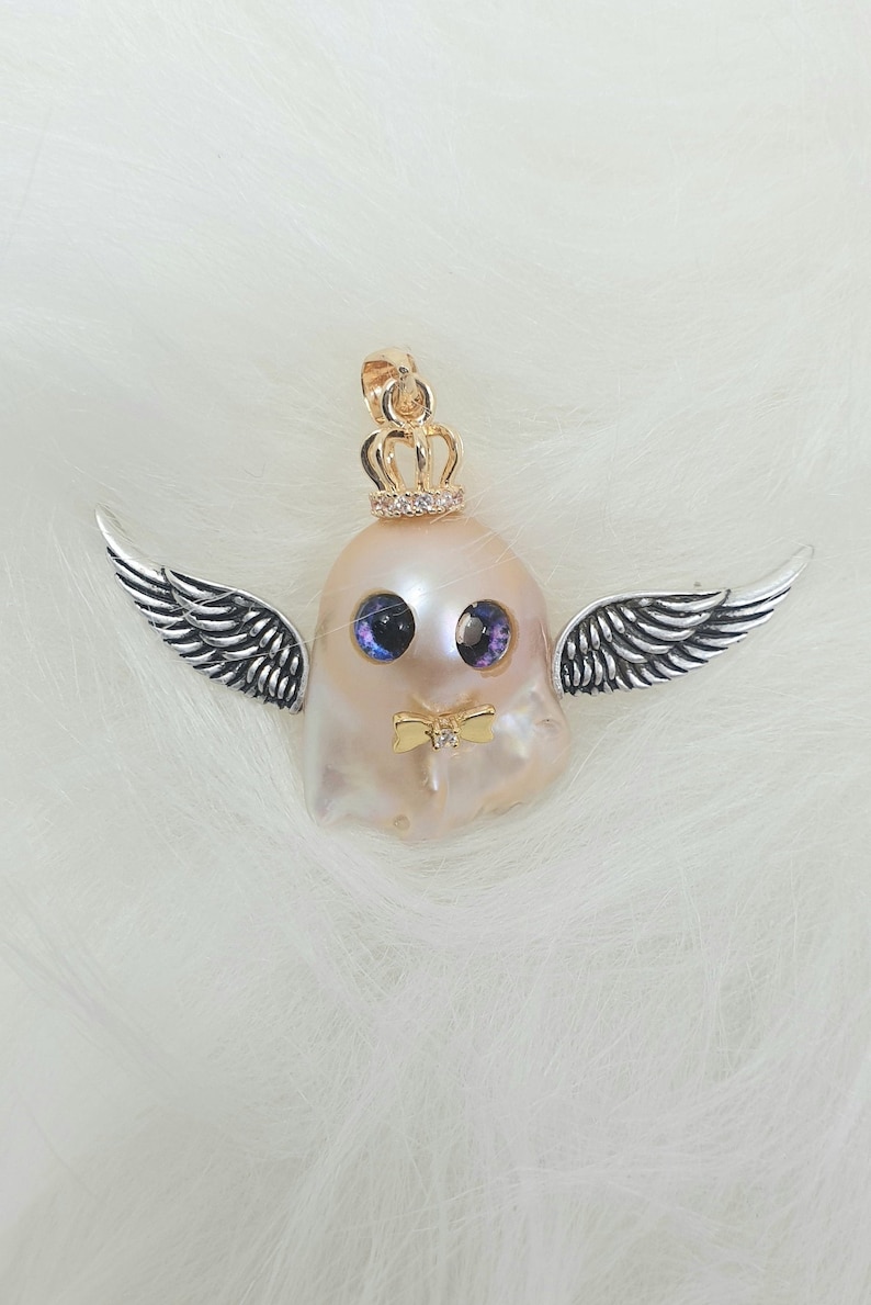 Adorable ghost baroque pearl pendant