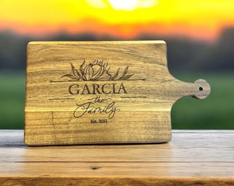 Personalized Acacia Wood Charcuterie Board - Custom Wedding Gift (16x9)