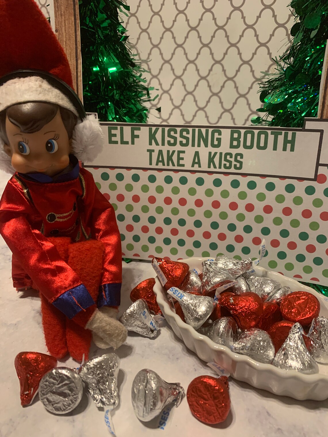 Elf Kissing Booth. Printable Elf Prop for Your (Instant Download) - Etsy
