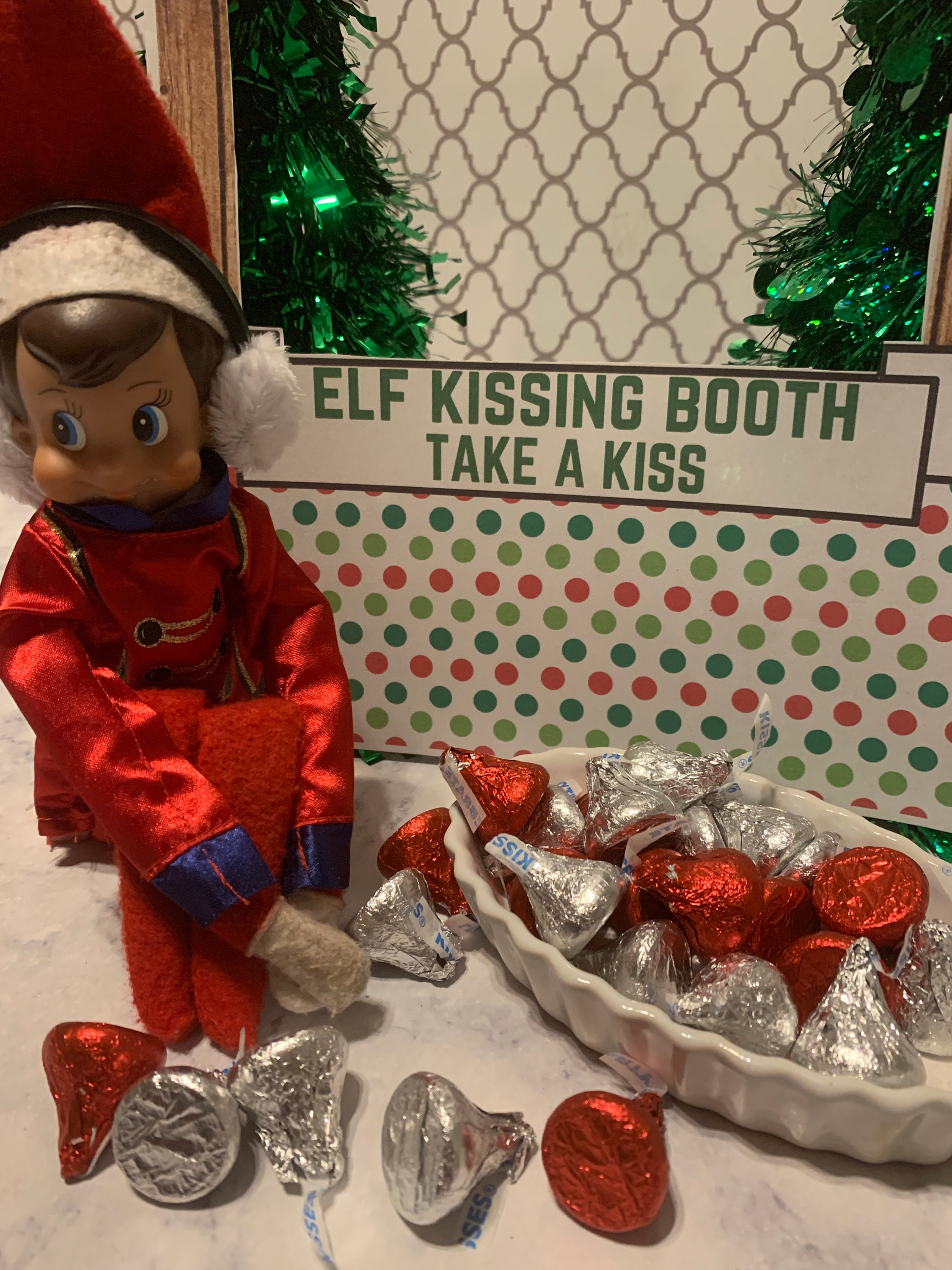 Elf Kissing Booth. Printable Elf Prop for Your (Instant Download) Etsy